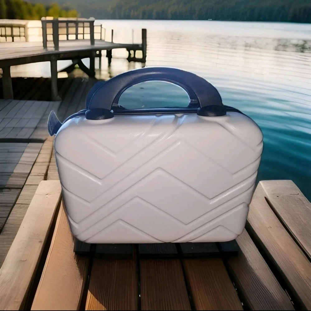 Stylish Black and White Hardshell Makeup Bag NEW